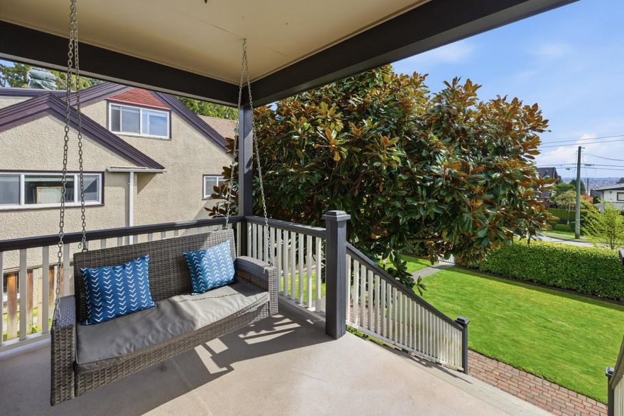 424 E Keith Road North Vancouver, BC - 4