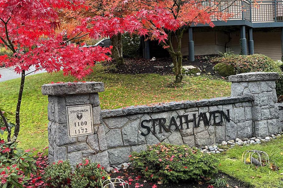 1102 Strathaven Drive North Vancouver, BC - 30