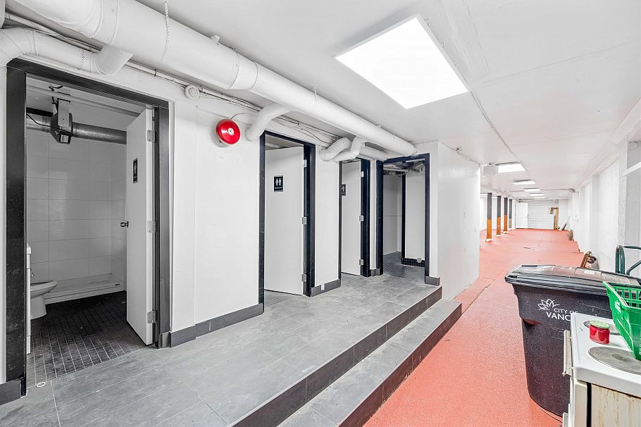 1130 Granville Street Vancouver, BC - 18