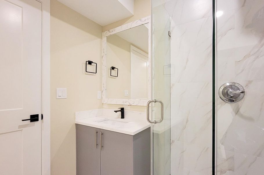 3431 E 23rd Avenue Vancouver, BC - 22