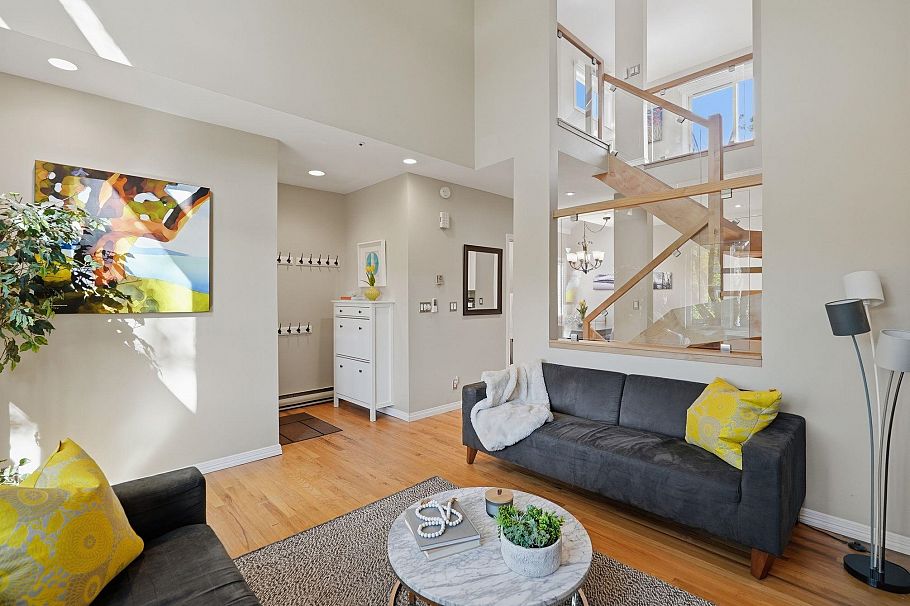 1867 W 11th Avenue Vancouver, BC - 8