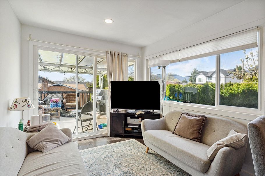 1949 Mahon Avenue North Vancouver, BC - 7