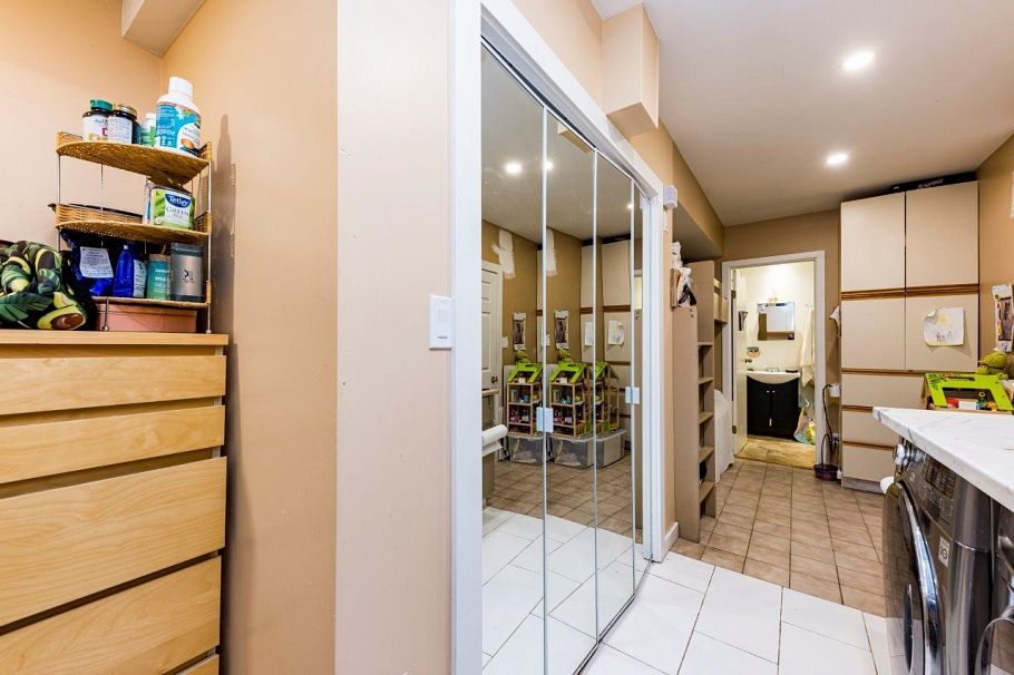 2094 Viewlynn Drive North Vancouver, BC - 13