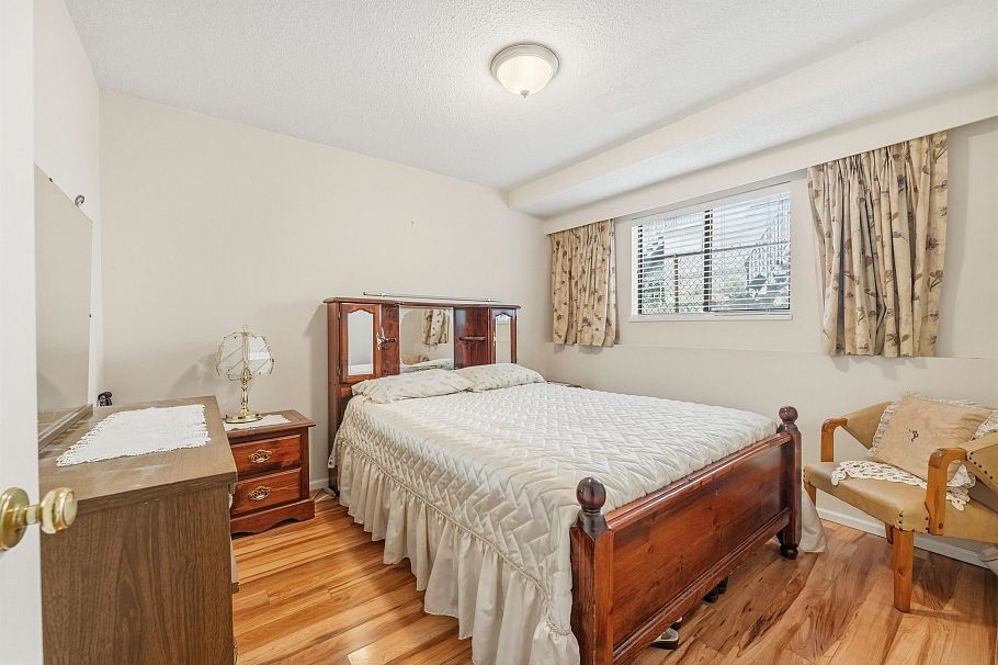 2693 E Georgia Street Vancouver, BC - 16