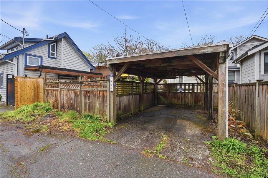 6463 Yew Street Vancouver, BC - 9