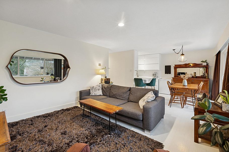 402 555 W 28th Street North Vancouver, BC - 4