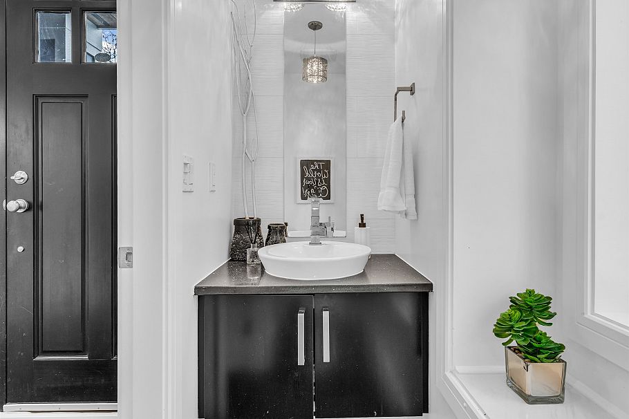 66 E 57th Avenue Vancouver, BC - 6