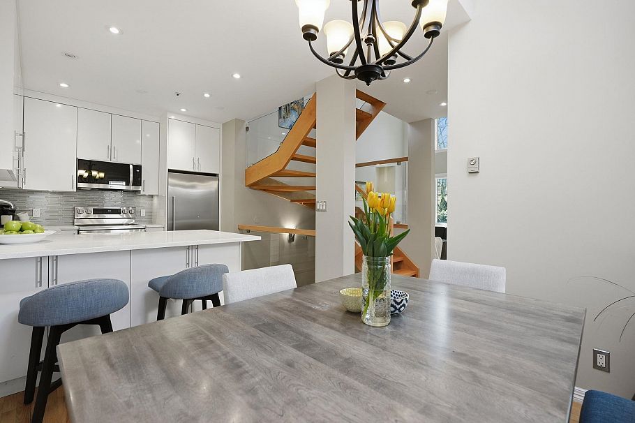 1867 W 11th Avenue Vancouver, BC - 12