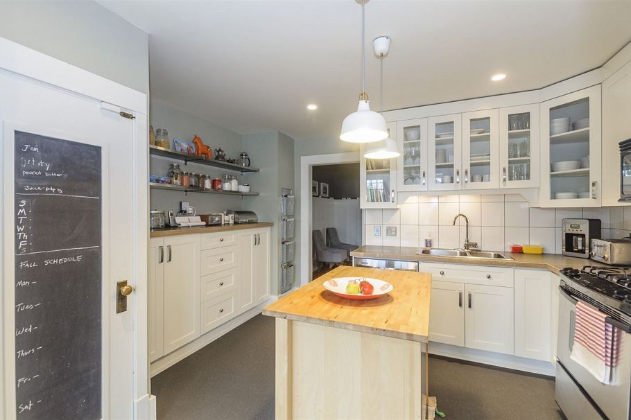 967 W 21st Avenue Vancouver, BC - 11