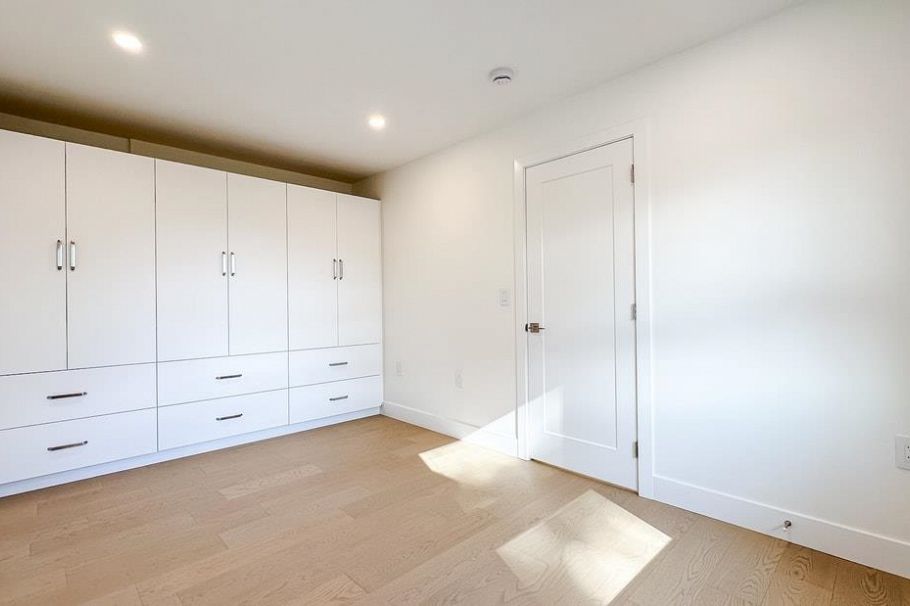 4265 Macdonald Avenue Burnaby, BC - 21