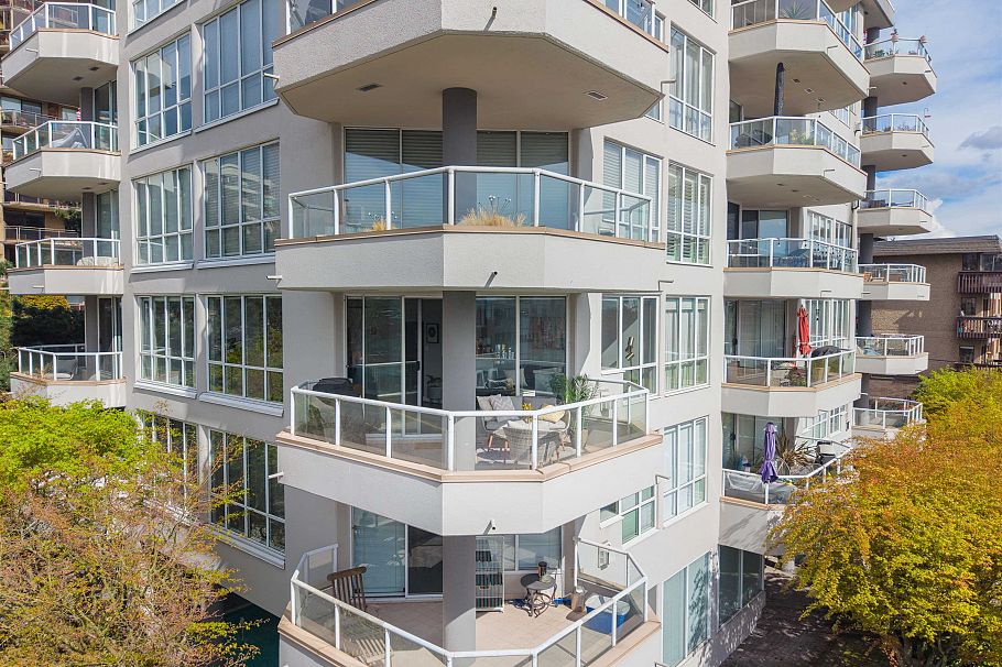 303 408 Lonsdale Avenue North Vancouver, BC - 14