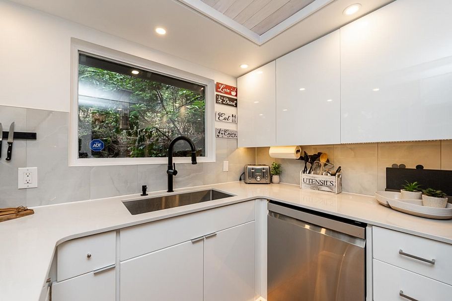 3398 William Avenue North Vancouver, BC - 11