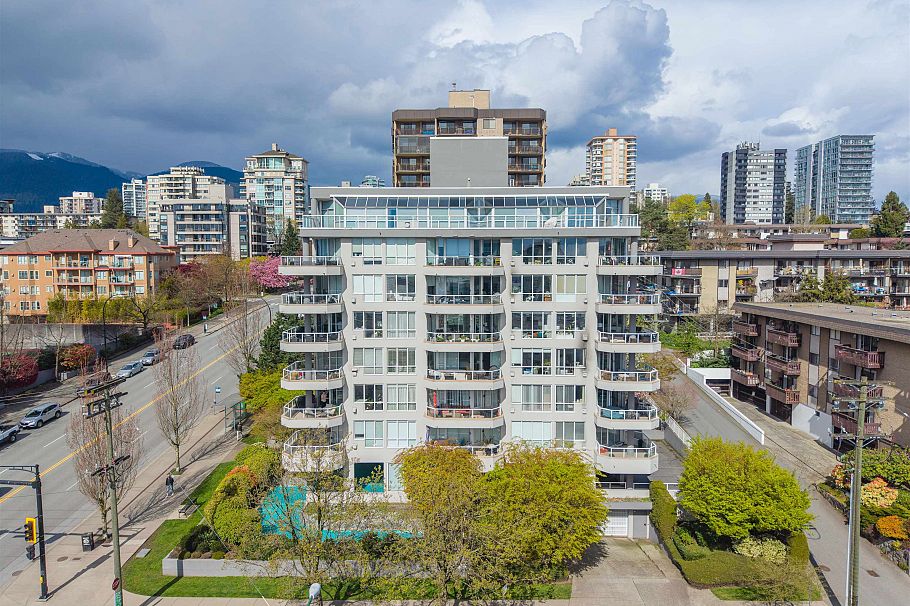 303 408 Lonsdale Avenue North Vancouver, BC - 37