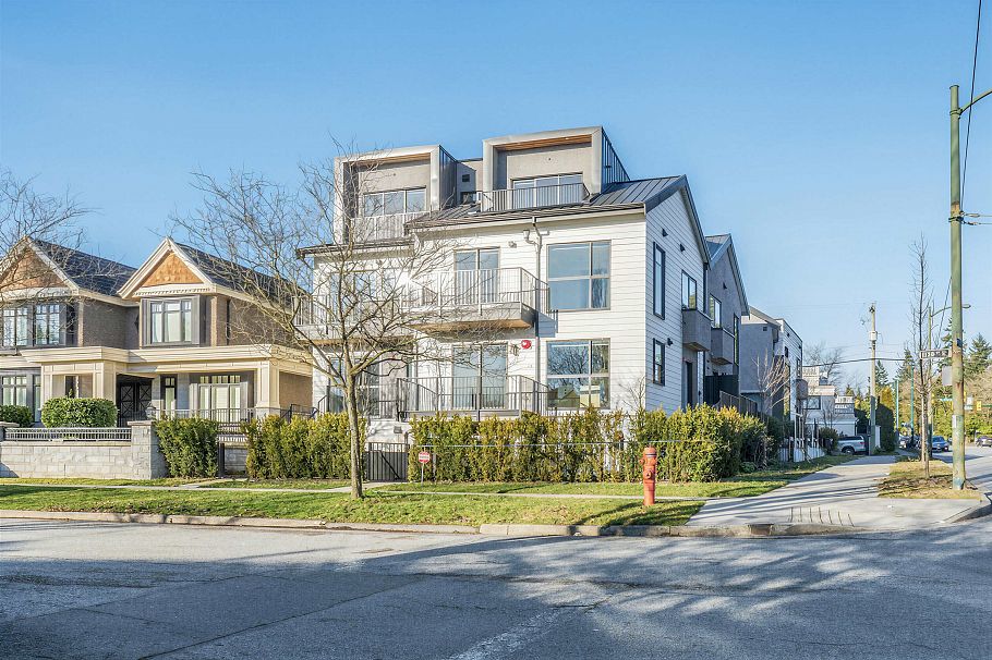 1007 W 58th Avenue Vancouver, BC - 1