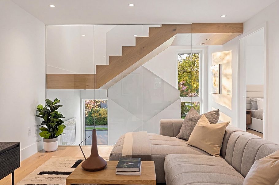 1 2830 Musqueamview Street Vancouver, BC - 17