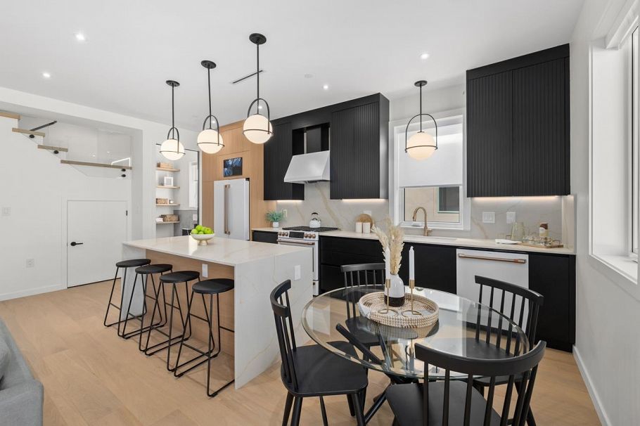 679 W 18th Avenue Vancouver, BC - 7