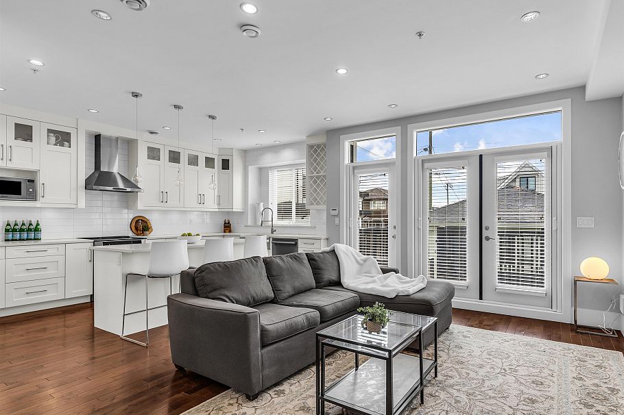 66 E 57th Avenue Vancouver, BC - 9