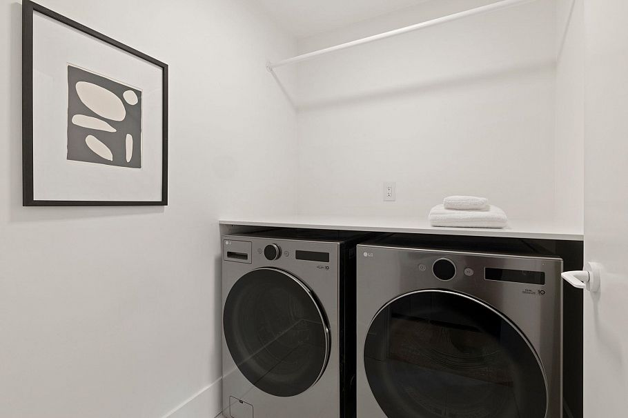 1 2830 Musqueamview Street Vancouver, BC - 22