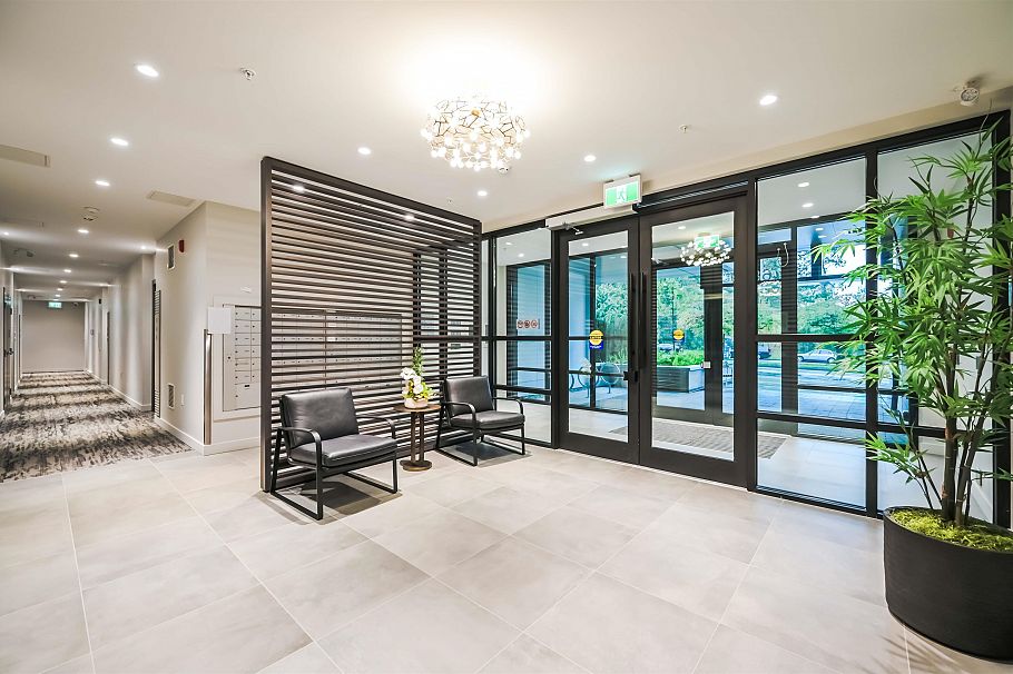 303 6859 Cambie Street Vancouver, BC - 5