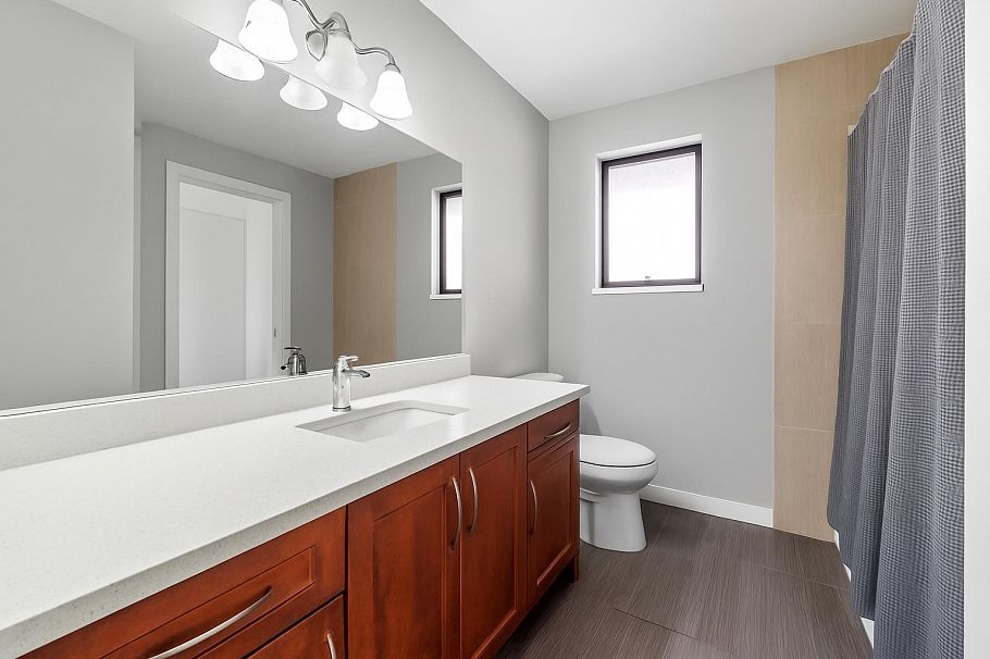 3003 NW Sunnyhurst Road North Vancouver, BC - 11