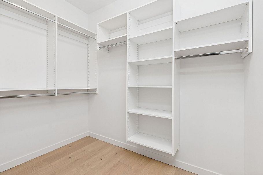 4817 Laurel Street Vancouver, BC - 14