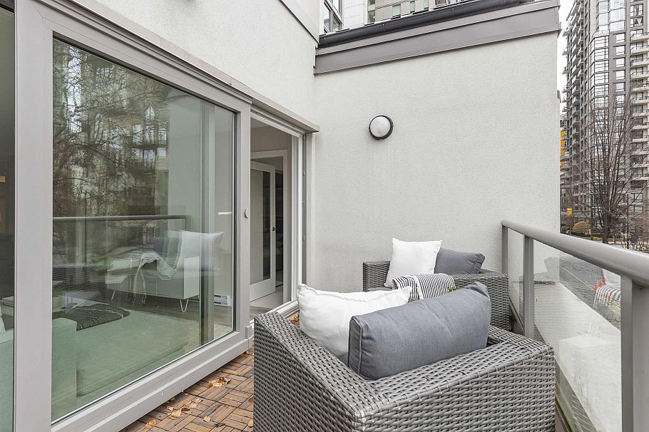 1323 Homer Street Vancouver, BC - 25