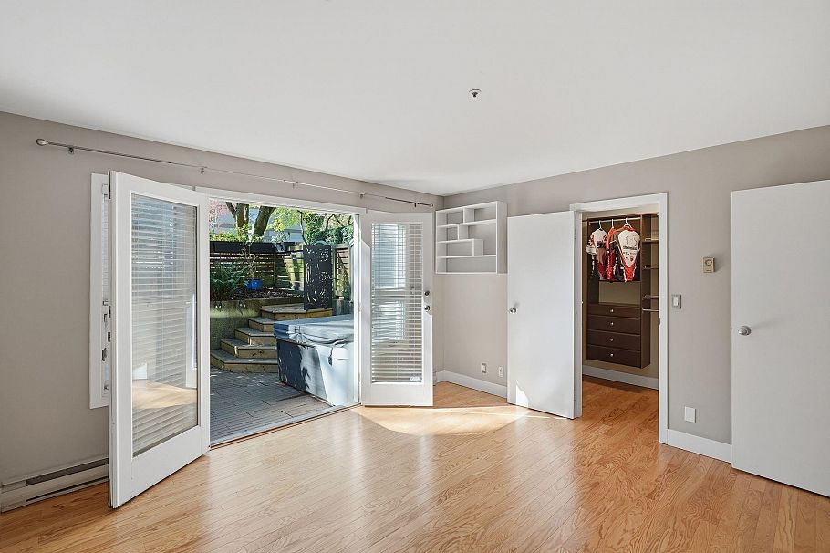 1867 W 11th Avenue Vancouver, BC - 26