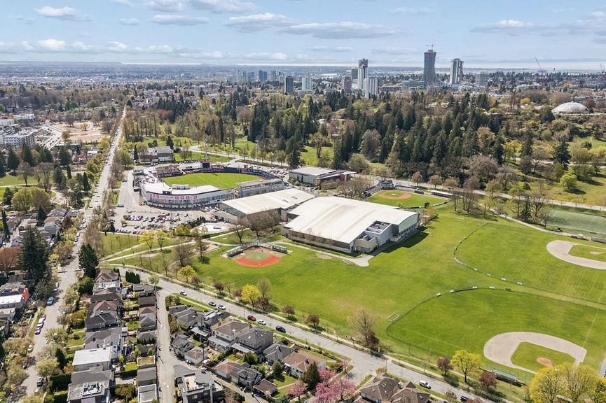 607 168 E 35th Avenue Vancouver, BC - 37