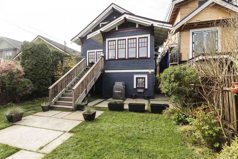 967 W 21st Avenue Vancouver, BC - 38