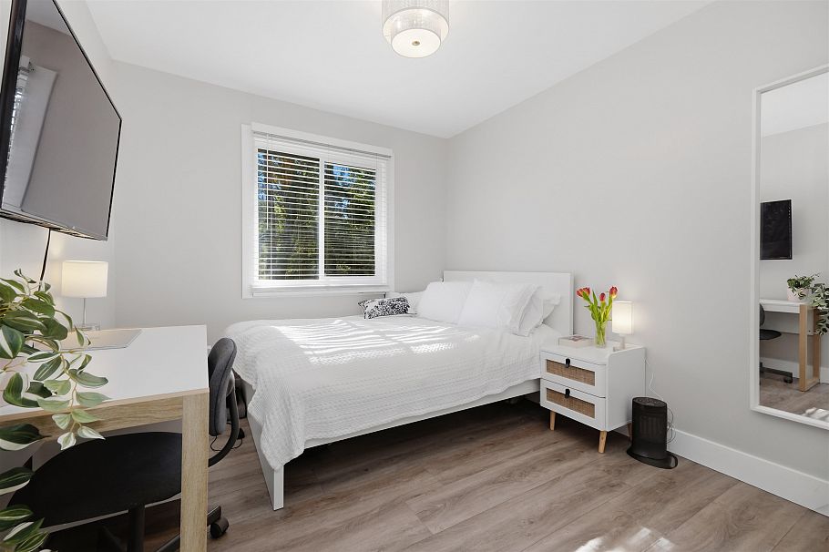 4535 Raeburn Street North Vancouver, BC - 21