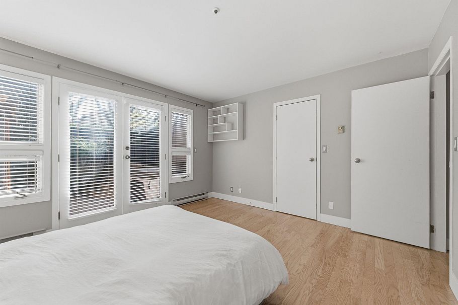 1867 W 11th Avenue Vancouver, BC - 19