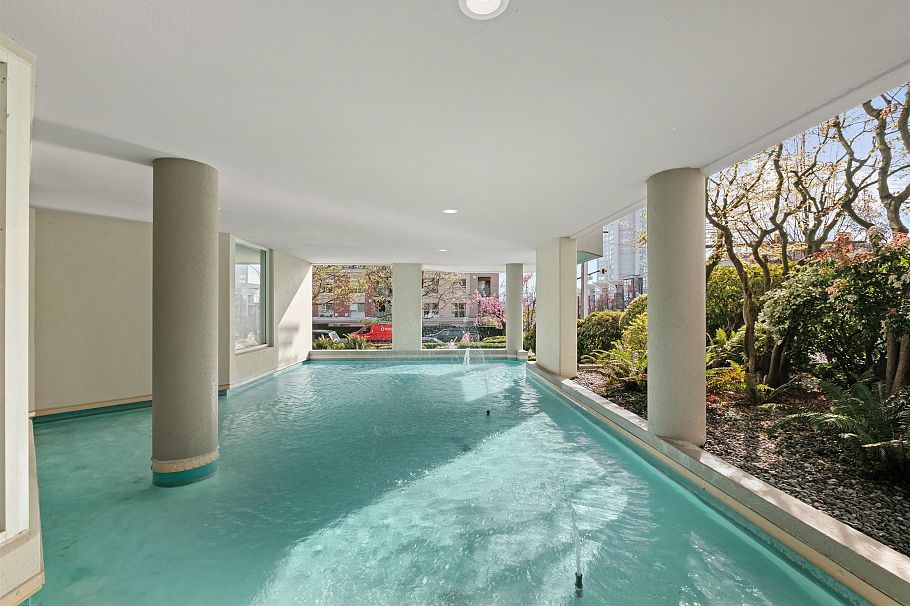 303 408 Lonsdale Avenue North Vancouver, BC - 36