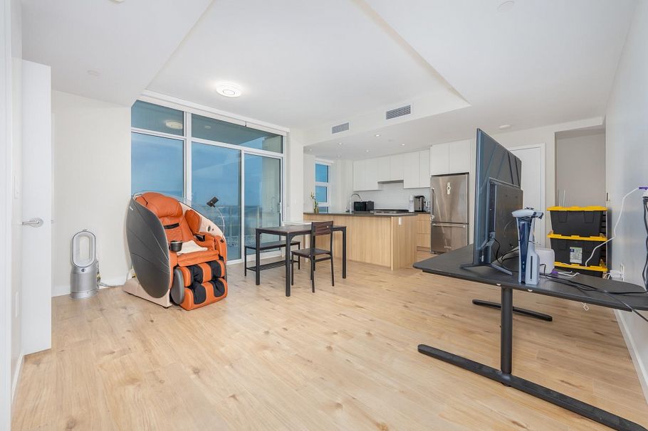 1507 3430 E Kent Avenue South Avenue Vancouver, BC - 8