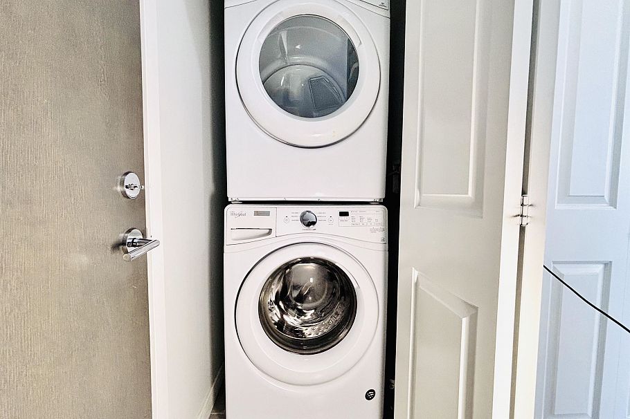 302 3263 Pierview Crescent Vancouver, BC - 4