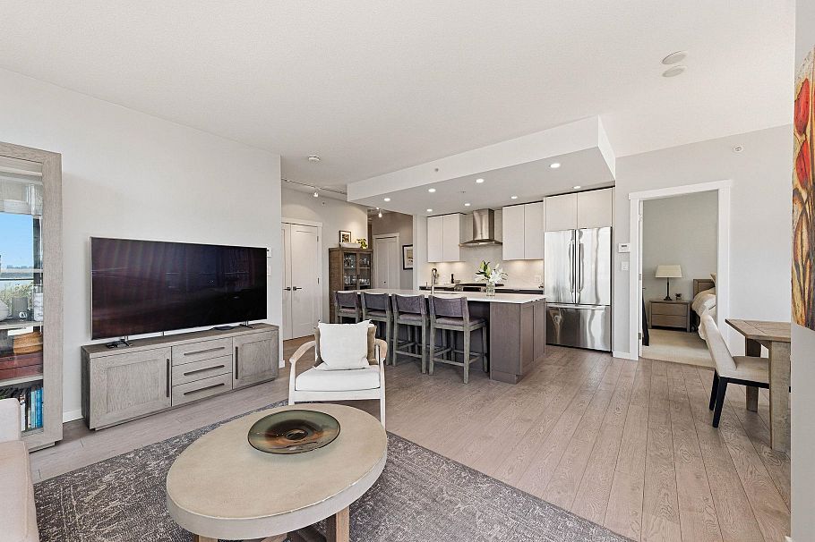 208 135 W 2nd Street North Vancouver, BC - 9