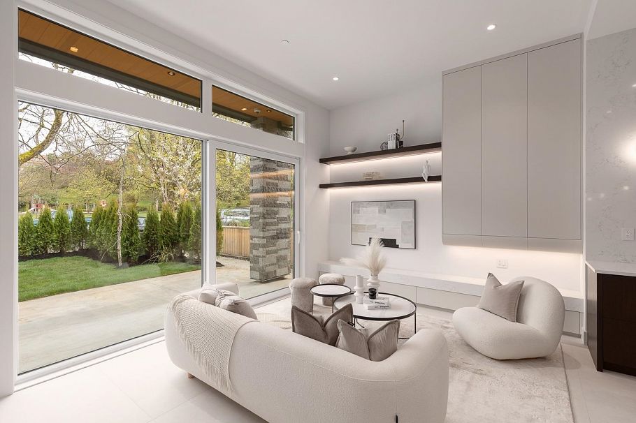 1 3617 W 12th Avenue Vancouver, BC - 3