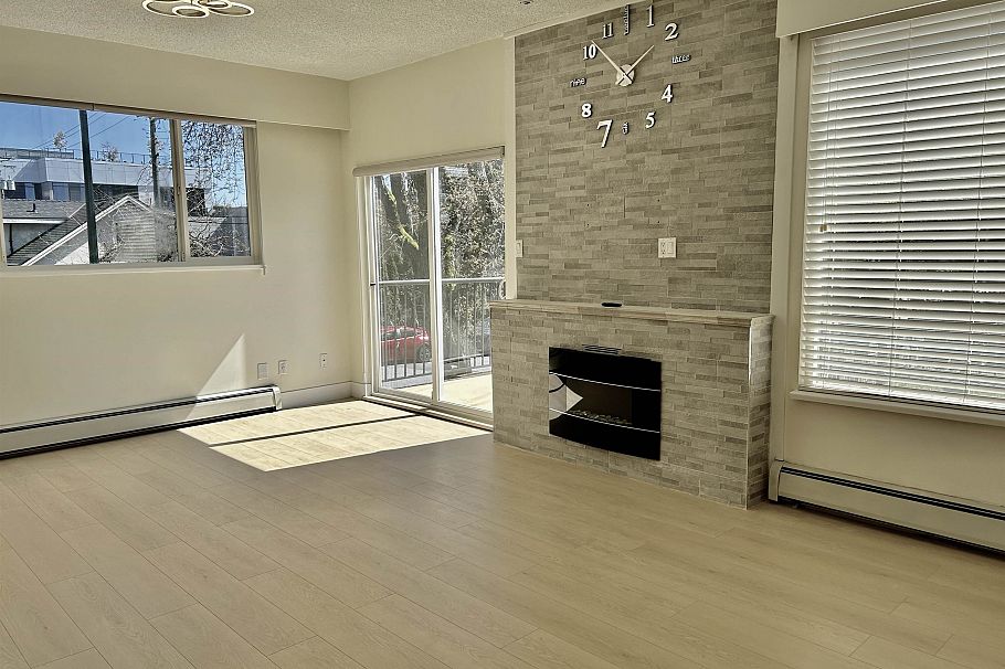 1544 W 68th Avenue Vancouver, BC - 5