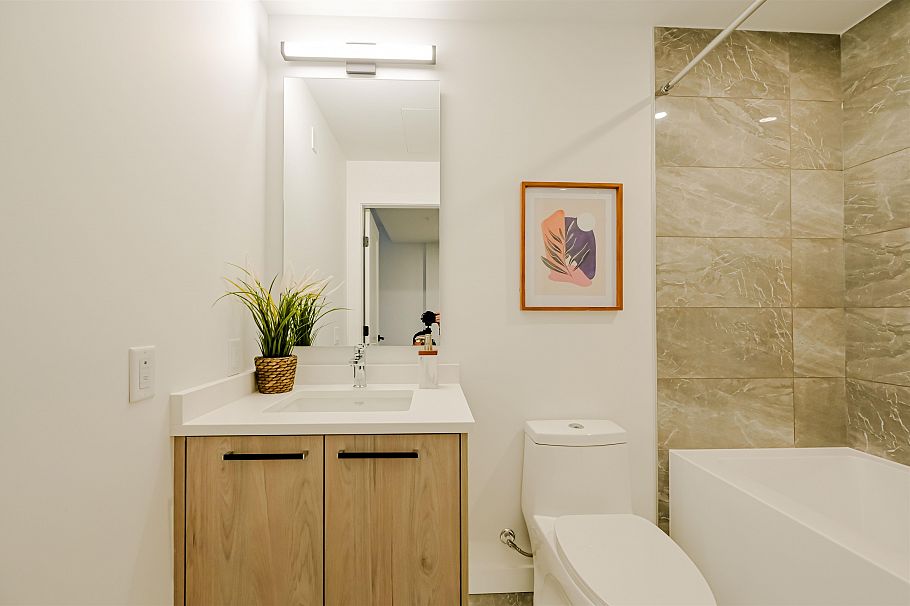 303 6859 Cambie Street Vancouver, BC - 15