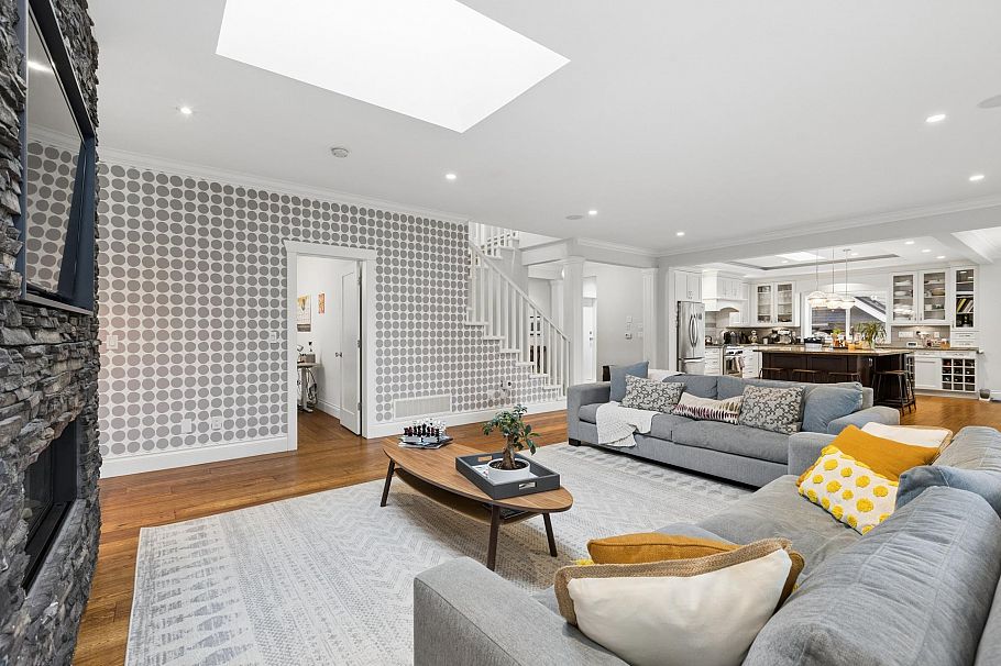 3476 Wellington Crescent North Vancouver, BC - 8