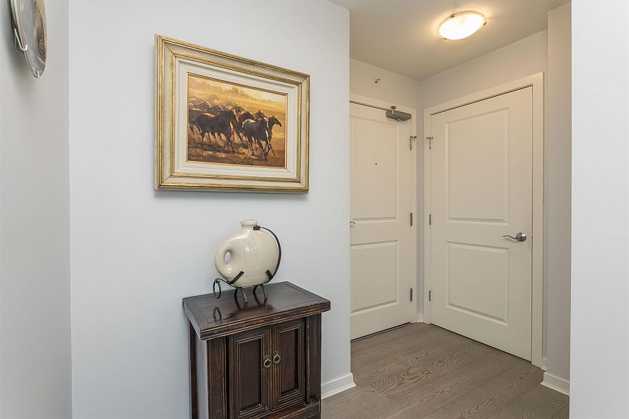 804 2799 Yew Street Vancouver, BC - 2