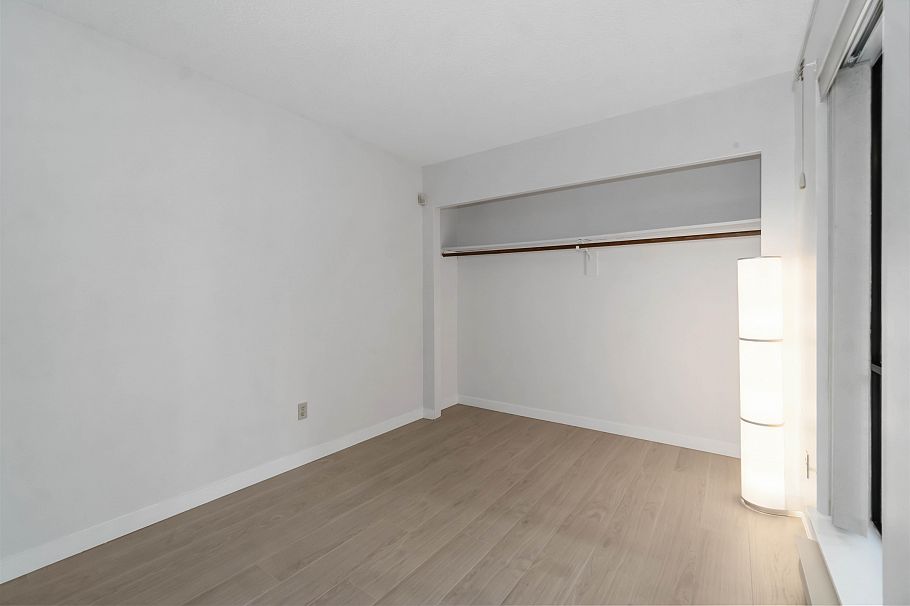 207 2920 Ash Street Vancouver, BC - 4