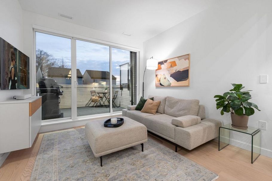 223 650 E 2nd Street North Vancouver, BC - 16