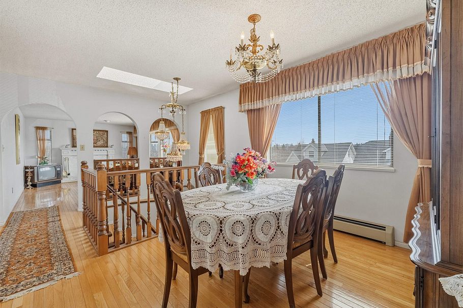 2693 E Georgia Street Vancouver, BC - 5