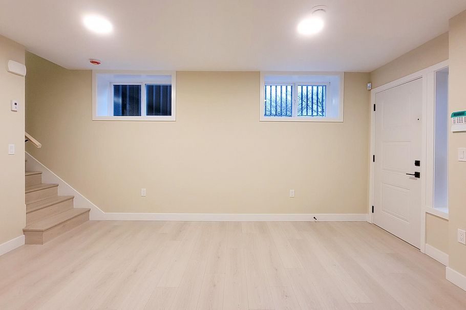 3431 E 23rd Avenue Vancouver, BC - 21