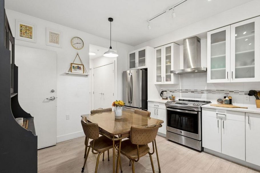 4860 Slocan Street Vancouver, BC - 6