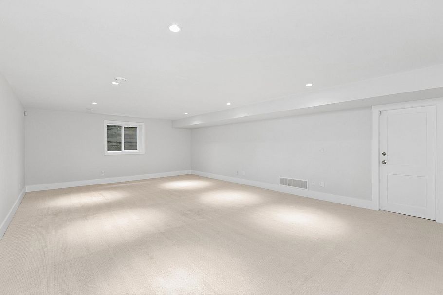 3476 Wellington Crescent North Vancouver, BC - 33