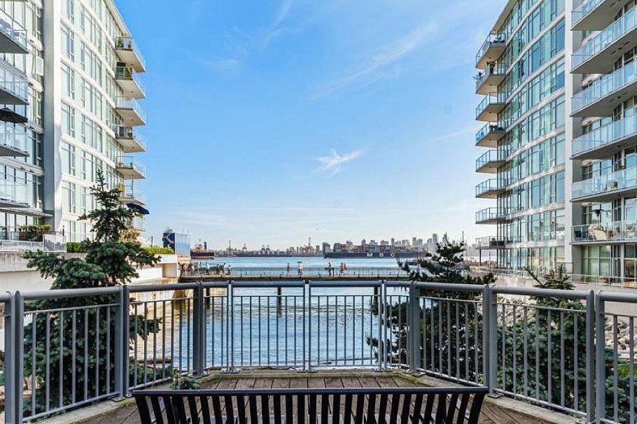 110 175 Victory Ship Way North Vancouver, BC - 36