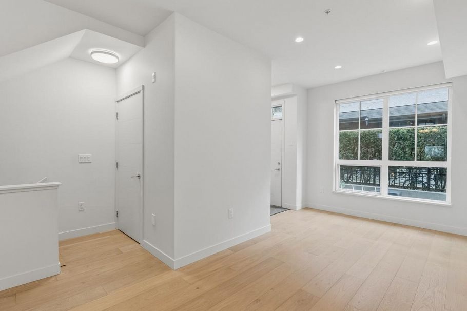 7891 Oak Street Vancouver, BC - 7