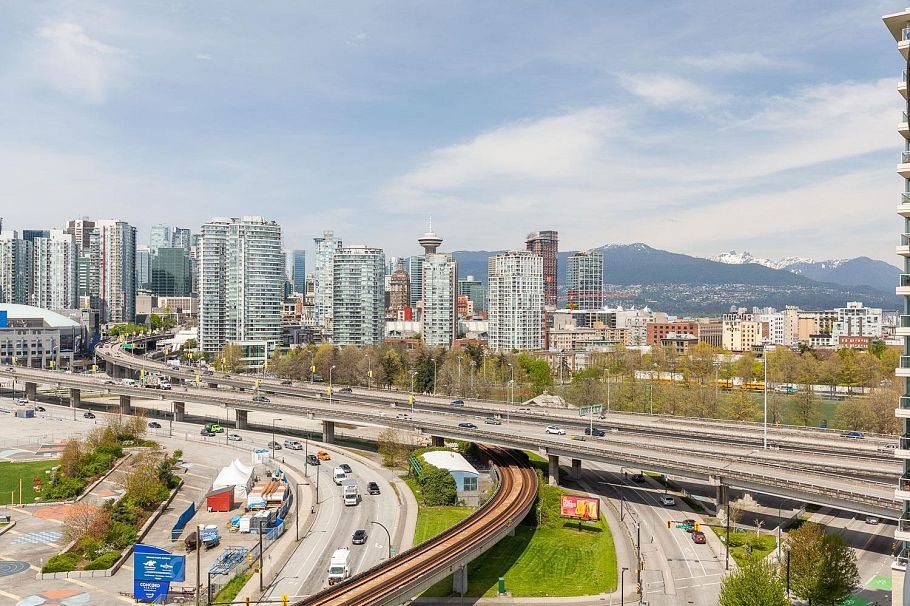 1305 120 Milross Avenue Vancouver, BC - 26