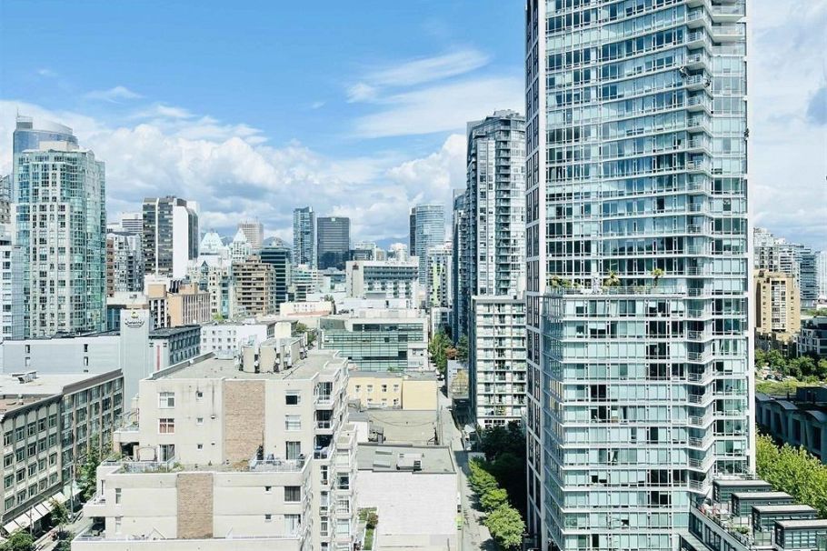 1506 1325 Rolston Street Vancouver, BC - 10